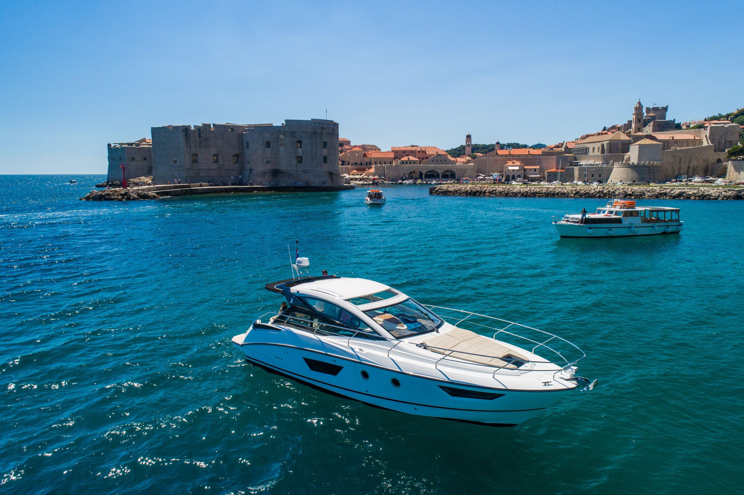 old town dubrovnik, old town dubrovnik and motor yacht, motor yacht rent, rent a boat dubrovnik