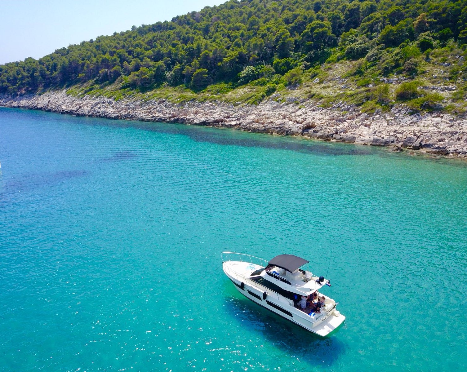 ferretty fly motor yacht, motor yacht for rent, rent a boat croatia